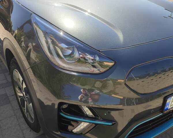 Серый Киа Niro, объемом двигателя 0 л и пробегом 49 тыс. км за 23000 $, фото 55 на Automoto.ua