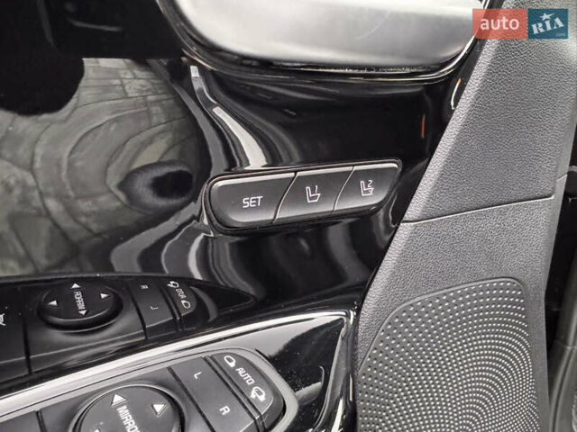 Серый Киа Niro, объемом двигателя 0 л и пробегом 77 тыс. км за 19500 $, фото 14 на Automoto.ua