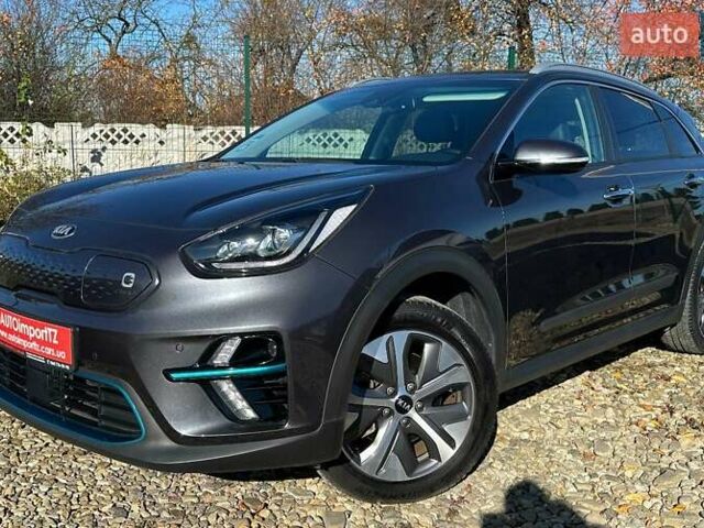 Сірий Кіа Niro, об'ємом двигуна 0 л та пробігом 58 тис. км за 23400 $, фото 19 на Automoto.ua