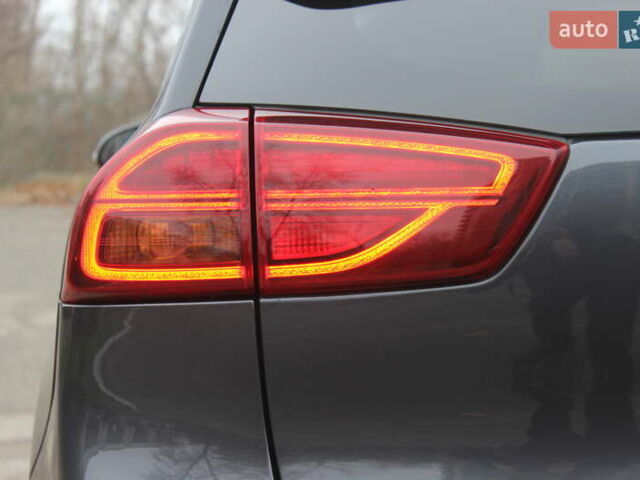 Сірий Кіа Niro, об'ємом двигуна 0 л та пробігом 74 тис. км за 19990 $, фото 10 на Automoto.ua