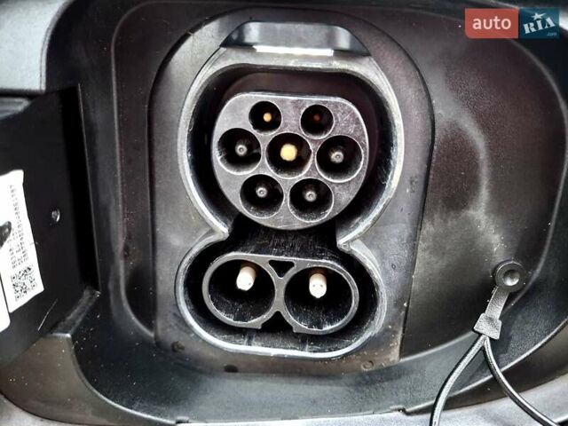 Серый Киа Niro, объемом двигателя 0 л и пробегом 115 тыс. км за 20300 $, фото 34 на Automoto.ua