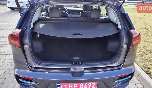 Сірий Кіа Niro, об'ємом двигуна 0 л та пробігом 91 тис. км за 19300 $, фото 5 на Automoto.ua
