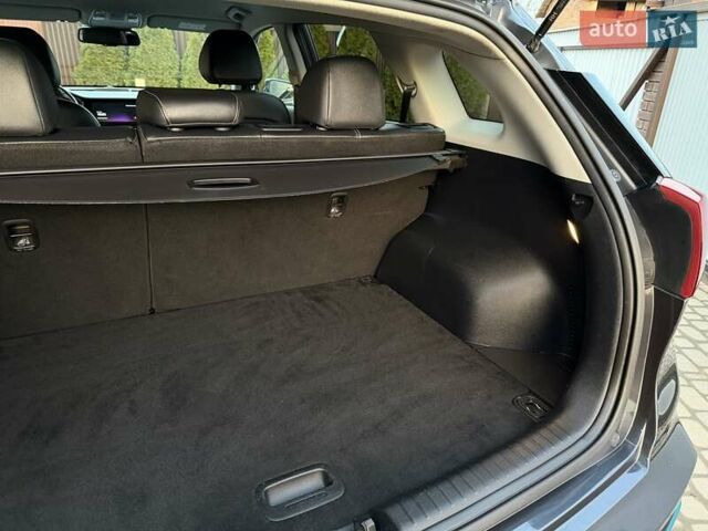 Сірий Кіа Niro, об'ємом двигуна 0 л та пробігом 118 тис. км за 20499 $, фото 94 на Automoto.ua