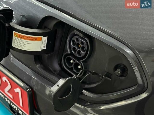 Серый Киа Niro, объемом двигателя 0 л и пробегом 153 тыс. км за 18558 $, фото 7 на Automoto.ua