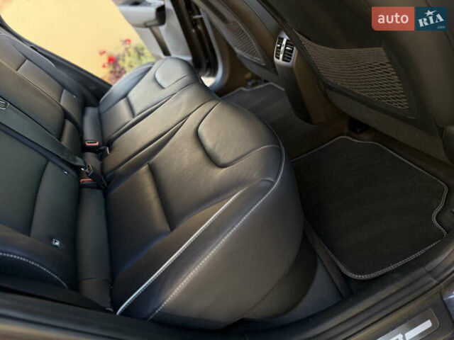 Серый Киа Niro, объемом двигателя 0 л и пробегом 145 тыс. км за 18800 $, фото 88 на Automoto.ua