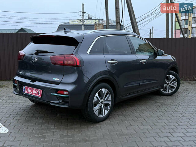 Серый Киа Niro, объемом двигателя 0 л и пробегом 159 тыс. км за 19800 $, фото 7 на Automoto.ua