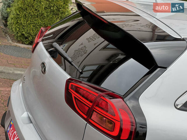 Серый Киа Niro, объемом двигателя 0 л и пробегом 118 тыс. км за 19350 $, фото 54 на Automoto.ua