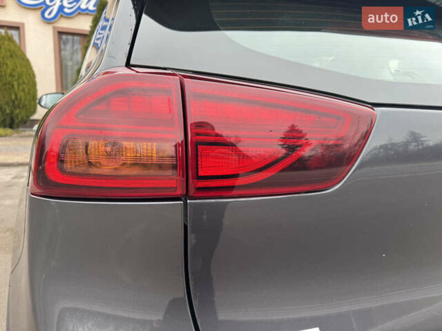 Серый Киа Niro, объемом двигателя 0 л и пробегом 158 тыс. км за 17750 $, фото 35 на Automoto.ua