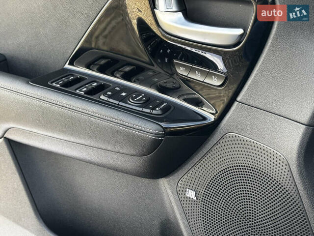 Серый Киа Niro, объемом двигателя 0 л и пробегом 110 тыс. км за 21200 $, фото 22 на Automoto.ua
