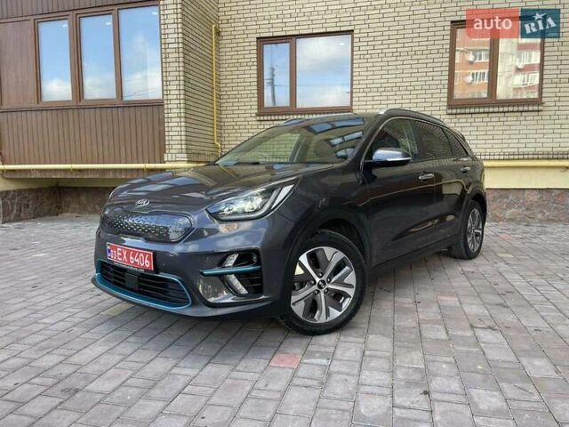 Серый Киа Niro, объемом двигателя 0 л и пробегом 125 тыс. км за 19250 $, фото 6 на Automoto.ua