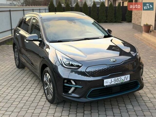 Сірий Кіа Niro, об'ємом двигуна 0 л та пробігом 118 тис. км за 20499 $, фото 1 на Automoto.ua