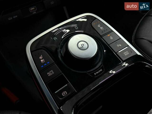 Серый Киа Niro, объемом двигателя 0 л и пробегом 153 тыс. км за 18558 $, фото 22 на Automoto.ua