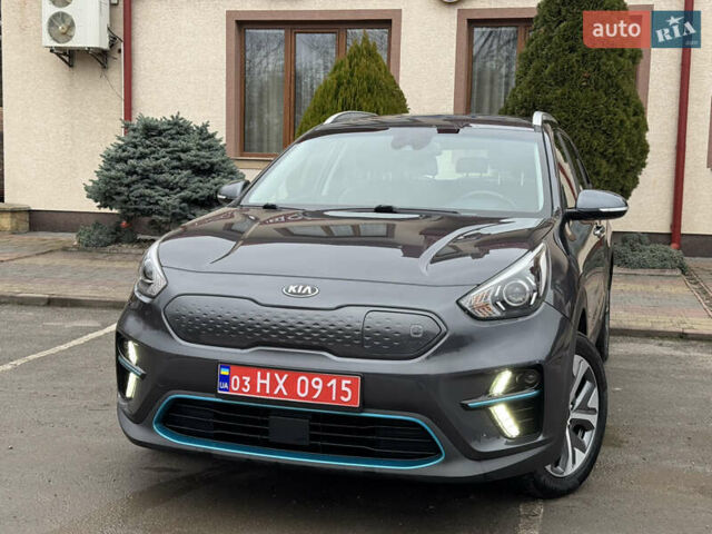 Серый Киа Niro, объемом двигателя 0 л и пробегом 158 тыс. км за 17750 $, фото 4 на Automoto.ua