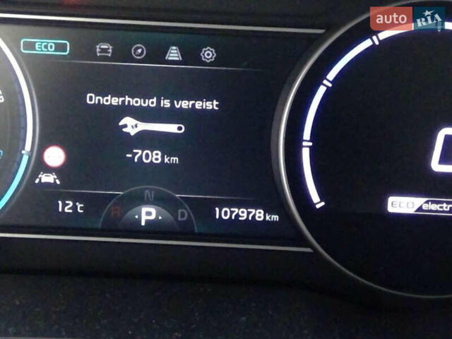 Серый Киа Niro, объемом двигателя 0 л и пробегом 108 тыс. км за 19900 $, фото 10 на Automoto.ua