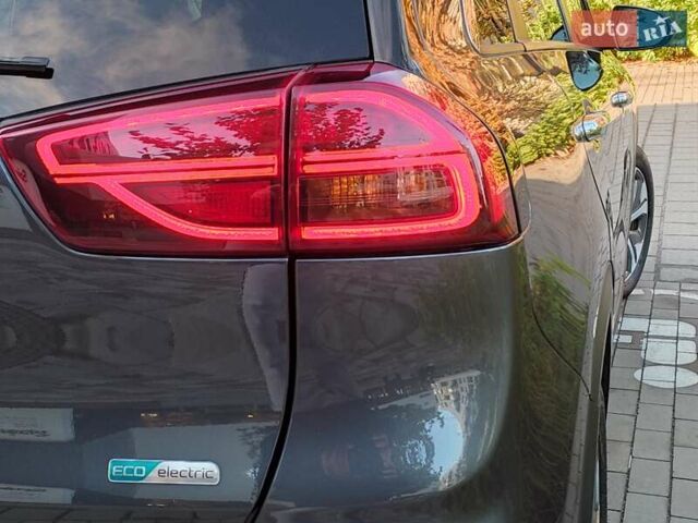 Киа Niro 2020 в Ровно на Automoto.ua Серый Киа Niro, объемом двигателя 0 л и пробегом 125 тыс. км за 19850 $, фото 29 на Automoto.ua