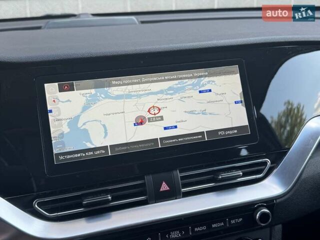 Сірий Кіа Niro, об'ємом двигуна 0 л та пробігом 93 тис. км за 17900 $, фото 9 на Automoto.ua