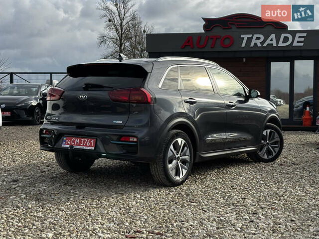 Серый Киа Niro, объемом двигателя 0 л и пробегом 110 тыс. км за 21200 $, фото 11 на Automoto.ua