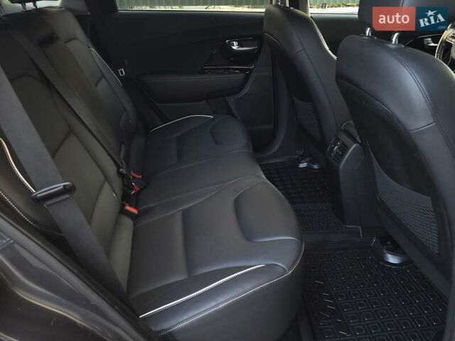 Серый Киа Niro, объемом двигателя 0 л и пробегом 144 тыс. км за 17250 $, фото 32 на Automoto.ua