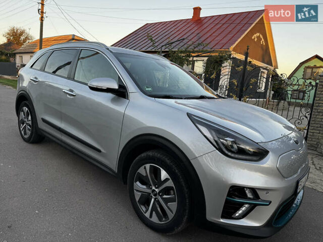 Сірий Кіа Niro, об'ємом двигуна 0 л та пробігом 120 тис. км за 22200 $, фото 20 на Automoto.ua