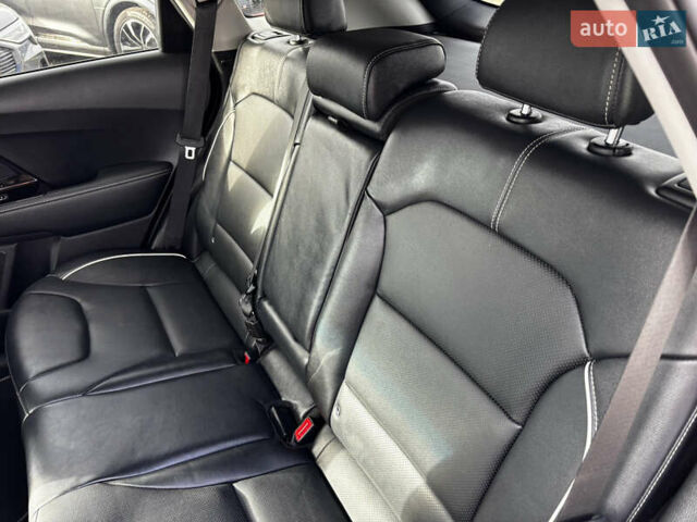 Серый Киа Niro, объемом двигателя 0 л и пробегом 110 тыс. км за 21200 $, фото 42 на Automoto.ua