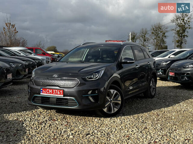 Серый Киа Niro, объемом двигателя 0 л и пробегом 110 тыс. км за 21200 $, фото 3 на Automoto.ua