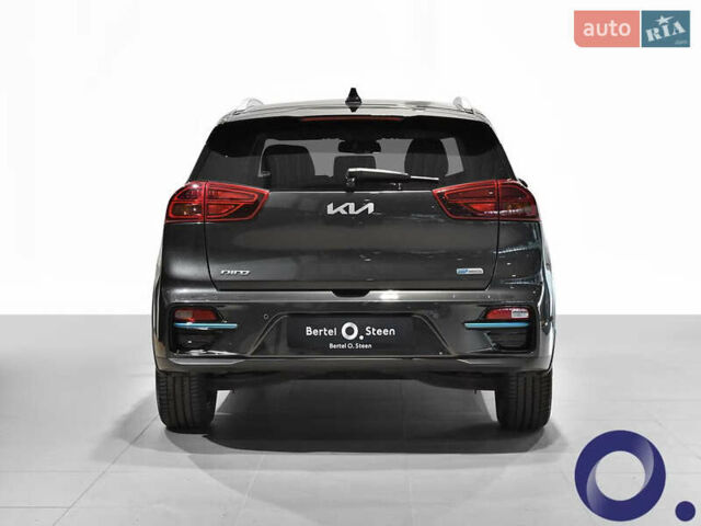Серый Киа Niro, объемом двигателя 0 л и пробегом 146 тыс. км за 20747 $, фото 6 на Automoto.ua