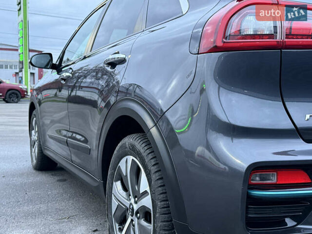 Серый Киа Niro, объемом двигателя 0 л и пробегом 165 тыс. км за 18000 $, фото 30 на Automoto.ua
