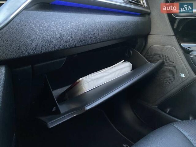 Сірий Кіа Niro, об'ємом двигуна 0 л та пробігом 88 тис. км за 22500 $, фото 43 на Automoto.ua