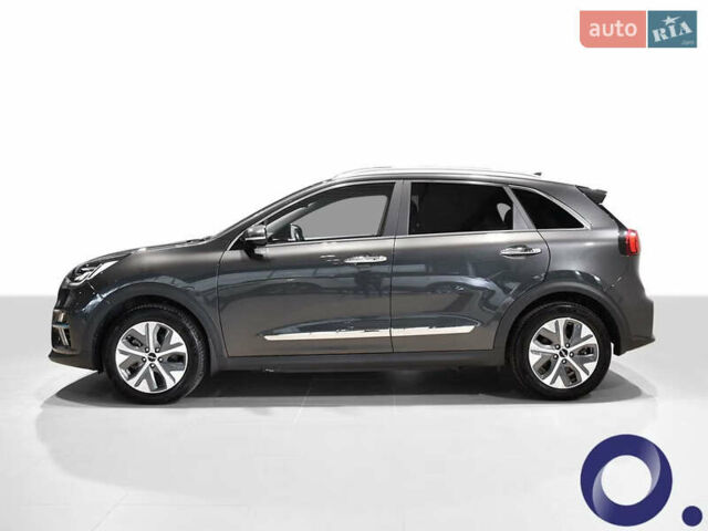 Серый Киа Niro, объемом двигателя 0 л и пробегом 146 тыс. км за 20747 $, фото 4 на Automoto.ua