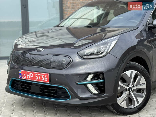 Серый Киа Niro, объемом двигателя 0 л и пробегом 139 тыс. км за 18900 $, фото 14 на Automoto.ua