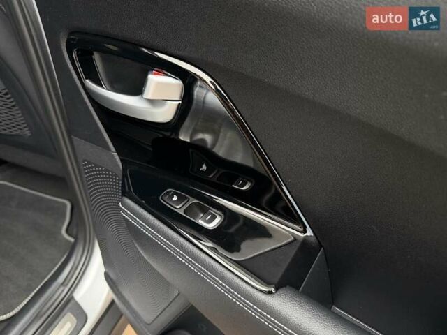 Сірий Кіа Niro, об'ємом двигуна 0 л та пробігом 71 тис. км за 21999 $, фото 71 на Automoto.ua