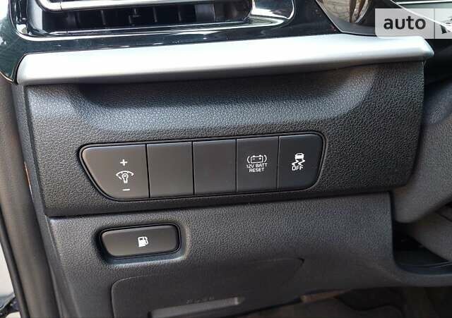 Серый Киа Niro, объемом двигателя 1.6 л и пробегом 4 тыс. км за 20799 $, фото 15 на Automoto.ua