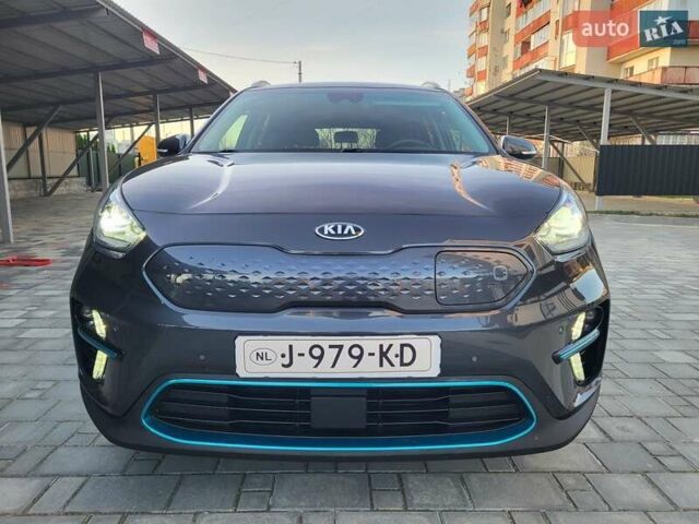 Сірий Кіа Niro, об'ємом двигуна 0 л та пробігом 117 тис. км за 19999 $, фото 7 на Automoto.ua