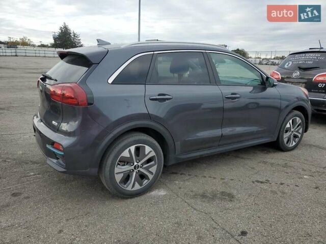 Серый Киа Niro, объемом двигателя 1.58 л и пробегом 51 тыс. км за 3000 $, фото 2 на Automoto.ua