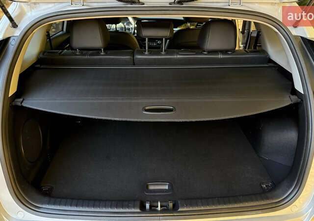 Сірий Кіа Niro, об'ємом двигуна 0 л та пробігом 115 тис. км за 21913 $, фото 21 на Automoto.ua