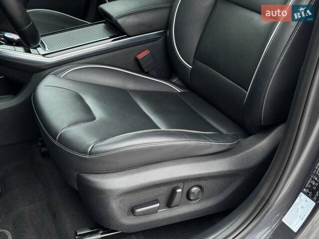 Серый Киа Niro, объемом двигателя 0 л и пробегом 150 тыс. км за 18500 $, фото 39 на Automoto.ua