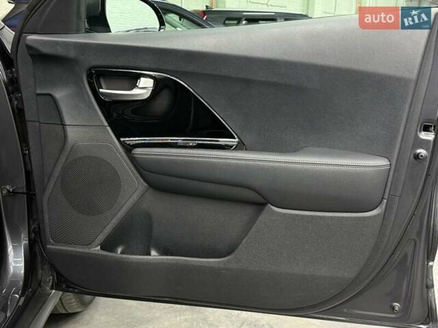 Сірий Кіа Niro, об'ємом двигуна 0 л та пробігом 114 тис. км за 18329 $, фото 21 на Automoto.ua