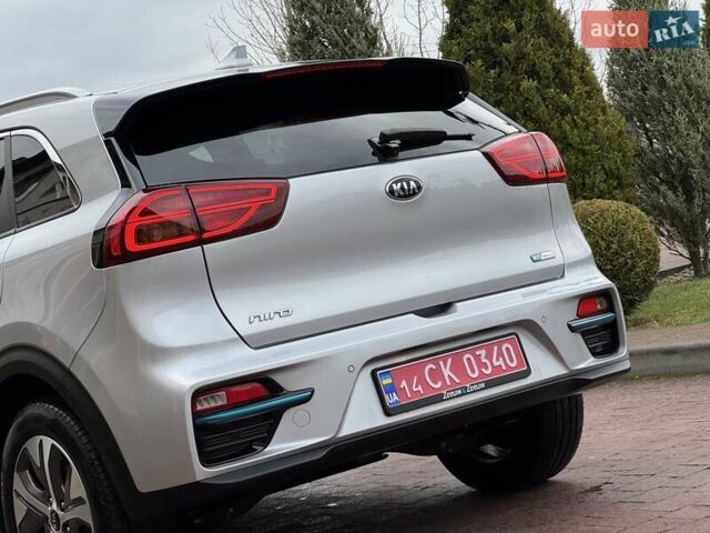 Сірий Кіа Niro, об'ємом двигуна 0 л та пробігом 118 тис. км за 19300 $, фото 26 на Automoto.ua