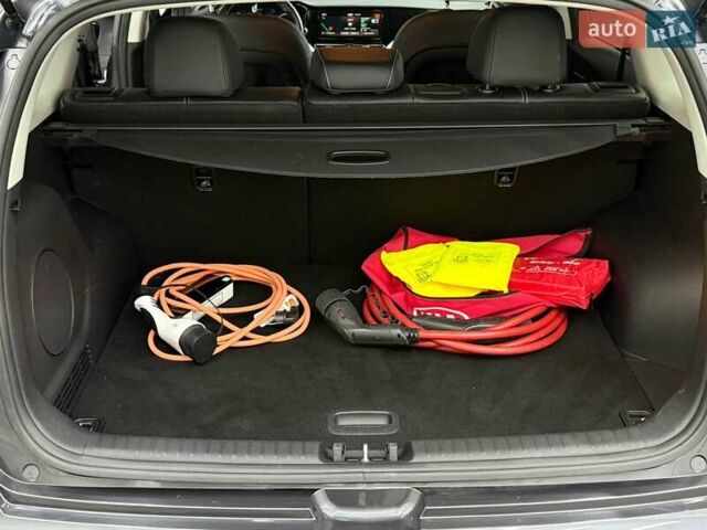 Серый Киа Niro, объемом двигателя 0 л и пробегом 153 тыс. км за 18558 $, фото 33 на Automoto.ua