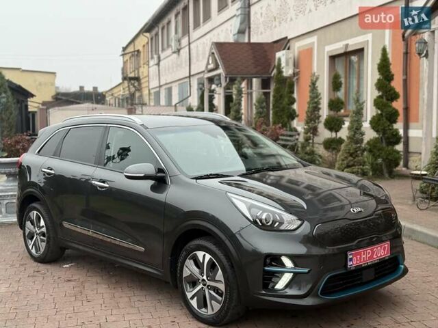 Серый Киа Niro, объемом двигателя 0 л и пробегом 125 тыс. км за 18950 $, фото 12 на Automoto.ua