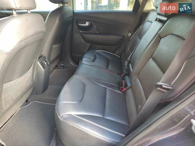 Киа Niro 2020 в Ровно на Automoto.ua Серый Киа Niro, объемом двигателя 0 л и пробегом 125 тыс. км за 19850 $, фото 71 на Automoto.ua