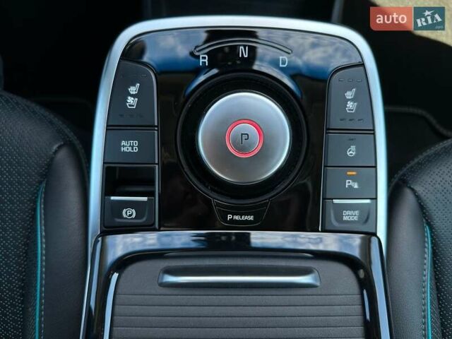 Киа Niro 2020 в Львове на Automoto.ua Серый Киа Niro, объемом двигателя 0 л и пробегом 97 тыс. км за 22200 $, фото 52 на Automoto.ua