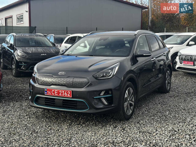 Серый Киа Niro, объемом двигателя 0 л и пробегом 112 тыс. км за 20800 $, фото 2 на Automoto.ua