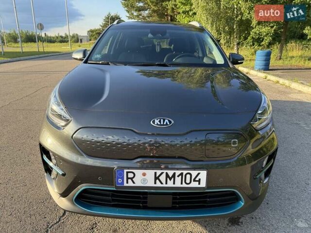 Серый Киа Niro, объемом двигателя 0 л и пробегом 57 тыс. км за 23299 $, фото 7 на Automoto.ua