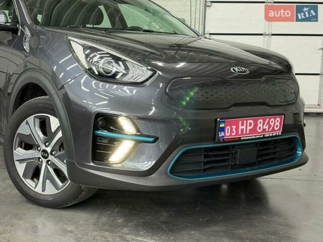 Сірий Кіа Niro, об'ємом двигуна 0 л та пробігом 114 тис. км за 18329 $, фото 3 на Automoto.ua