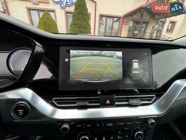 Серый Киа Niro, объемом двигателя 0 л и пробегом 158 тыс. км за 17750 $, фото 78 на Automoto.ua