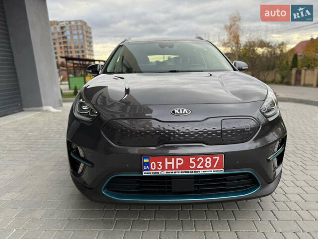 Кіа Niro 2020 у Вінниці на Automoto.ua Сірий Кіа Niro, об'ємом двигуна 0 л та пробігом 157 тис. км за 19500 $, фото 1 на Automoto.ua