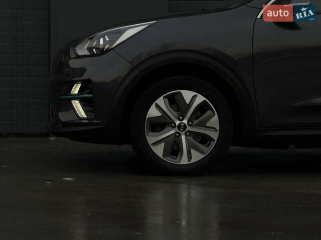Серый Киа Niro, объемом двигателя 0 л и пробегом 164 тыс. км за 17550 $, фото 19 на Automoto.ua