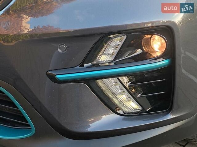 Киа Niro 2020 в Ровно на Automoto.ua Серый Киа Niro, объемом двигателя 0 л и пробегом 125 тыс. км за 19850 $, фото 8 на Automoto.ua