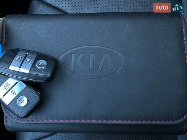 Сірий Кіа Niro, об'ємом двигуна 0 л та пробігом 58 тис. км за 23400 $, фото 78 на Automoto.ua